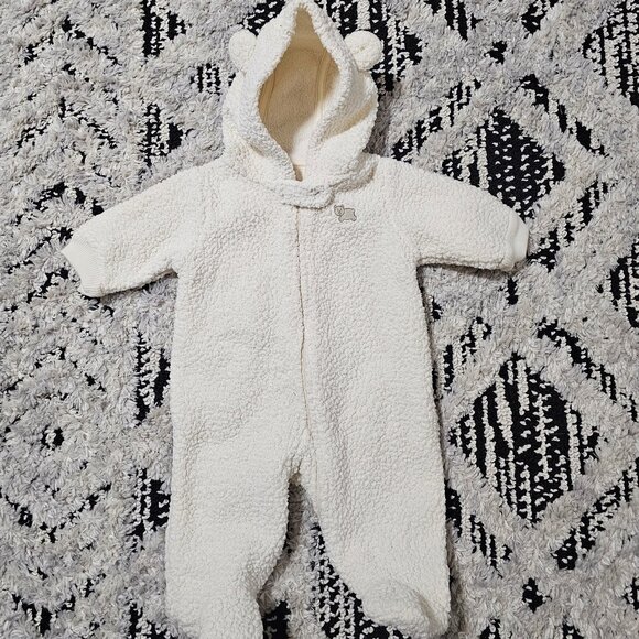 Baby B'Gosh Off White Bear Zip Up Footed Sleeper size 3 M - Picture 1 of 3
